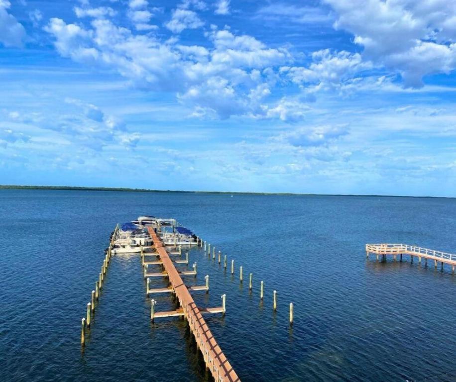 Beso Del Sol Resort Dunedin Exterior foto